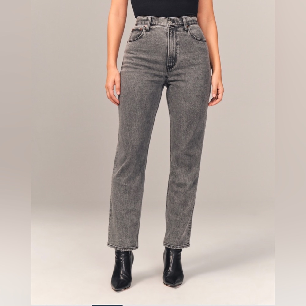 Abercrombie & Fitch Curve Love High Rise Ankle Straight Jean